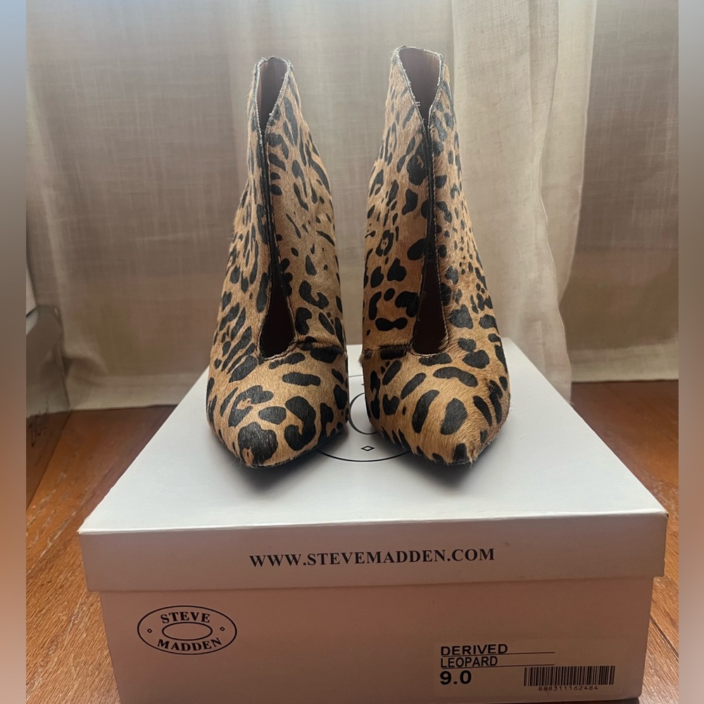 Steve Madden leopard heels